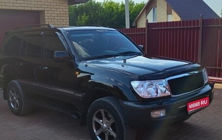 Toyota Land Cruiser 100 рестайлинг 2, 2007 год, 2 500 000 рублей, 1 фотография