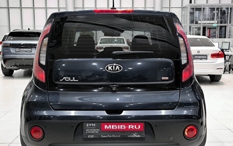KIA Soul II рестайлинг, 2017 год, 1 399 000 рублей, 6 фотография