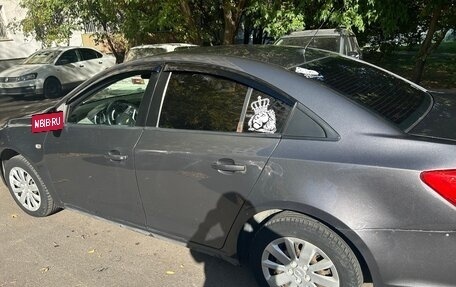 Chevrolet Cruze II, 2011 год, 500 000 рублей, 3 фотография