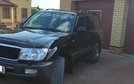 Toyota Land Cruiser 100 рестайлинг 2, 2007 год, 2 500 000 рублей, 4 фотография