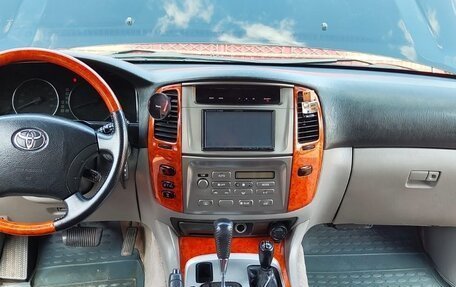 Toyota Land Cruiser 100 рестайлинг 2, 2007 год, 2 500 000 рублей, 14 фотография