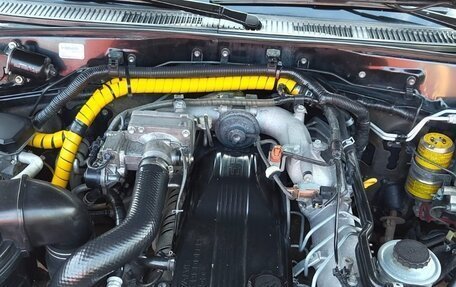 Toyota Land Cruiser 100 рестайлинг 2, 2007 год, 2 500 000 рублей, 18 фотография