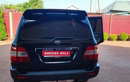 Toyota Land Cruiser 100 рестайлинг 2, 2007 год, 2 500 000 рублей, 16 фотография