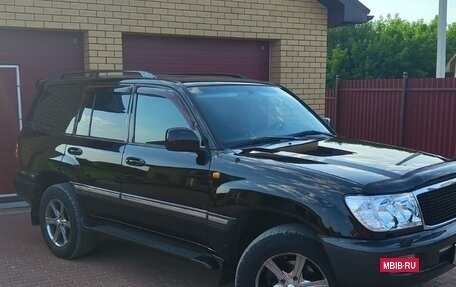 Toyota Land Cruiser 100 рестайлинг 2, 2007 год, 2 500 000 рублей, 21 фотография