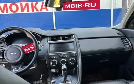 Jaguar E-Pace, 2019 год, 2 380 000 рублей, 6 фотография