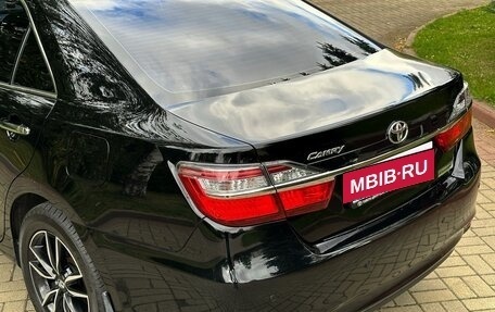 Toyota Camry, 2018 год, 1 990 000 рублей, 5 фотография