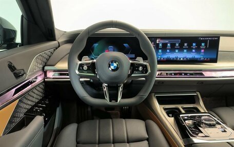 BMW 7 серия, 2025 год, 13 фотография