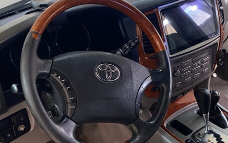 Toyota Land Cruiser 100 рестайлинг 2, 2007 год, 2 255 000 рублей, 4 фотография