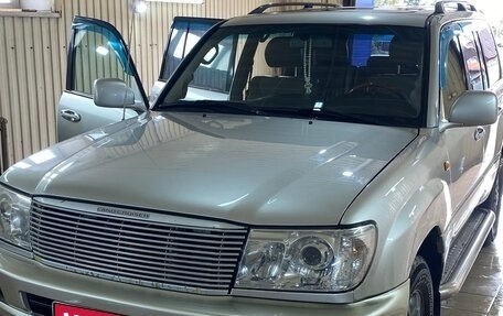 Toyota Land Cruiser 100 рестайлинг 2, 2007 год, 2 255 000 рублей, 3 фотография