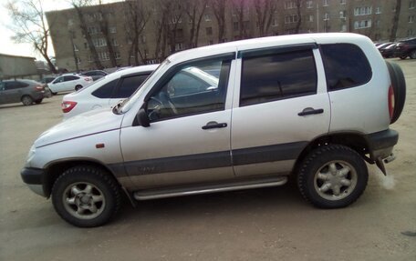 Chevrolet Niva I рестайлинг, 2004 год, 460 000 рублей, 3 фотография
