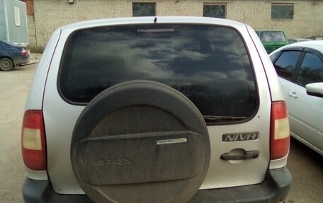 Chevrolet Niva I рестайлинг, 2004 год, 460 000 рублей, 4 фотография