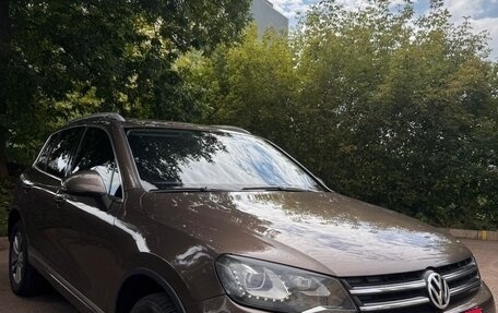 Volkswagen Touareg III, 2011 год, 2 100 000 рублей, 4 фотография