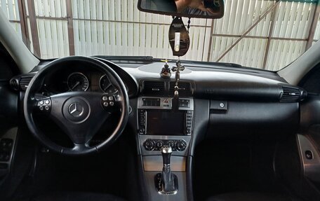 Mercedes-Benz C-Класс, 2005 год, 980 000 рублей, 11 фотография