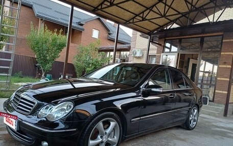 Mercedes-Benz C-Класс, 2005 год, 980 000 рублей, 2 фотография