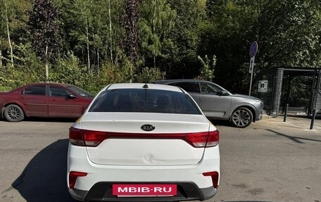 KIA Rio IV, 2017 год, 700 000 рублей, 4 фотография
