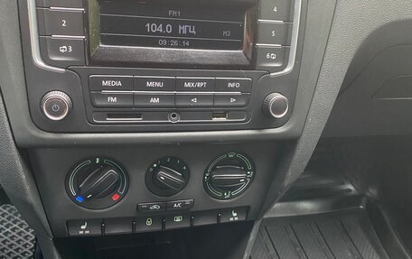 Skoda Rapid I, 2015 год, 1 050 000 рублей, 19 фотография