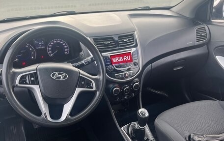 Hyundai Solaris II рестайлинг, 2012 год, 480 000 рублей, 1 фотография