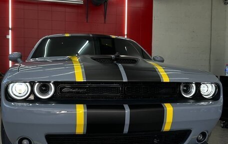 Dodge Challenger III рестайлинг 2, 2020 год, 4 199 000 рублей, 1 фотография
