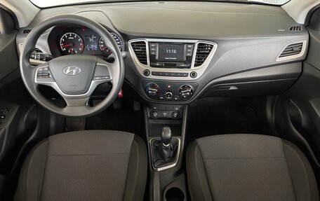 Hyundai Solaris II рестайлинг, 2019 год, 1 270 000 рублей, 18 фотография