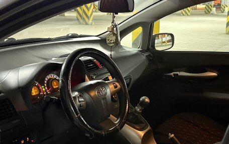 Toyota Auris II, 2010 год, 599 999 рублей, 8 фотография