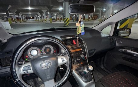 Toyota Auris II, 2010 год, 599 999 рублей, 11 фотография