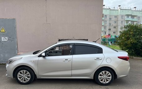 KIA Rio IV, 2017 год, 1 050 000 рублей, 2 фотография