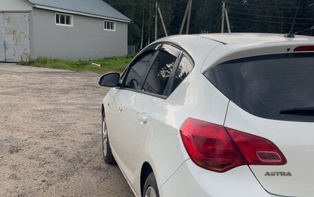 Opel Astra J, 2012 год, 600 000 рублей, 8 фотография