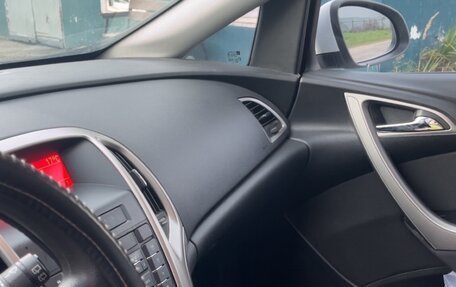 Opel Astra J, 2012 год, 600 000 рублей, 9 фотография