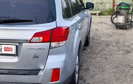 Subaru Outback IV рестайлинг, 2012 год, 1 650 000 рублей, 6 фотография