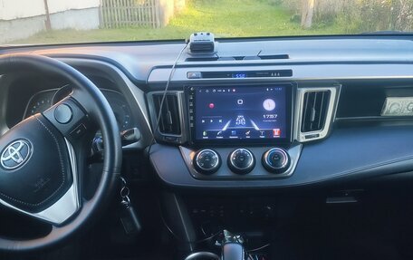Toyota RAV4, 2014 год, 1 700 000 рублей, 7 фотография