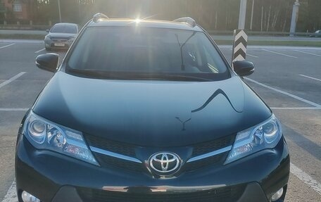 Toyota RAV4, 2014 год, 1 700 000 рублей, 2 фотография
