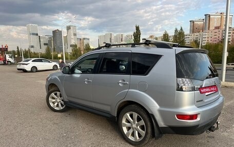 Mitsubishi Outlander III рестайлинг 3, 2010 год, 1 250 000 рублей, 3 фотография