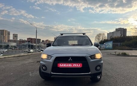 Mitsubishi Outlander III рестайлинг 3, 2010 год, 1 250 000 рублей, 8 фотография