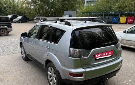 Mitsubishi Outlander III рестайлинг 3, 2010 год, 1 250 000 рублей, 13 фотография
