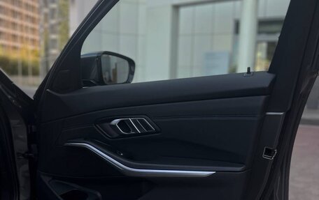 BMW 3 серия, 2019 год, 4 290 000 рублей, 21 фотография