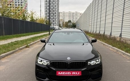 BMW 5 серия, 2019 год, 3 600 000 рублей, 14 фотография