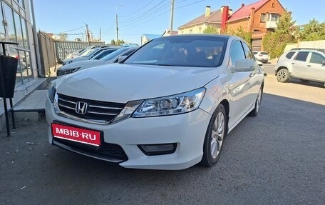 Honda Accord IX рестайлинг, 2013 год, 1 575 000 рублей, 1 фотография