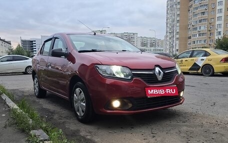 Renault Logan II, 2015 год, 830 000 рублей, 1 фотография