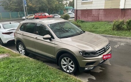 Volkswagen Tiguan II, 2017 год, 2 350 000 рублей, 4 фотография