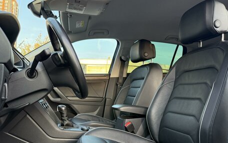Volkswagen Tiguan II, 2020 год, 3 350 000 рублей, 10 фотография