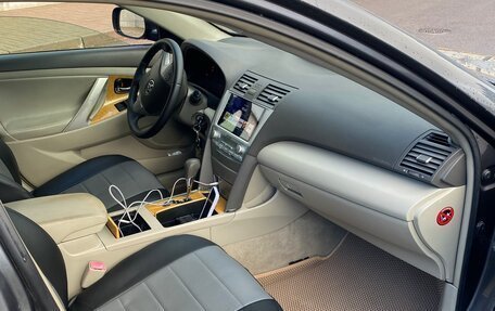 Toyota Camry, 2007 год, 1 150 000 рублей, 14 фотография