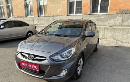 Hyundai Solaris II рестайлинг, 2012 год, 899 000 рублей, 1 фотография