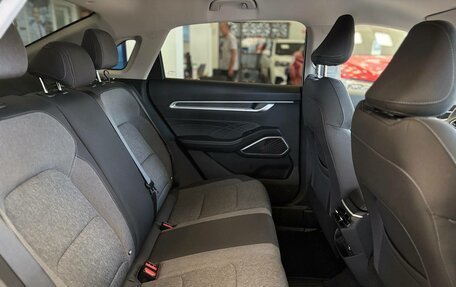 Geely Emgrand, 2024 год, 2 229 190 рублей, 11 фотография