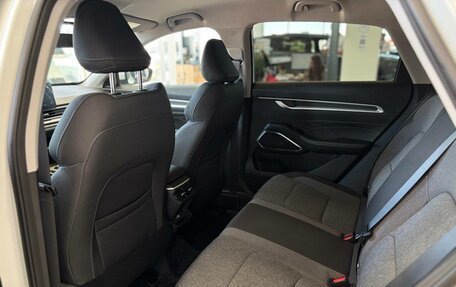 Geely Emgrand, 2024 год, 2 229 190 рублей, 9 фотография