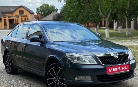 Skoda Octavia, 2011 год, 800 000 рублей, 2 фотография