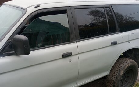 Mitsubishi Pajero Sport II рестайлинг, 1999 год, 750 000 рублей, 3 фотография