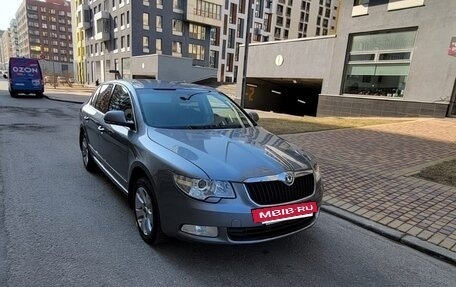 Skoda Superb III рестайлинг, 2009 год, 1 020 000 рублей, 6 фотография