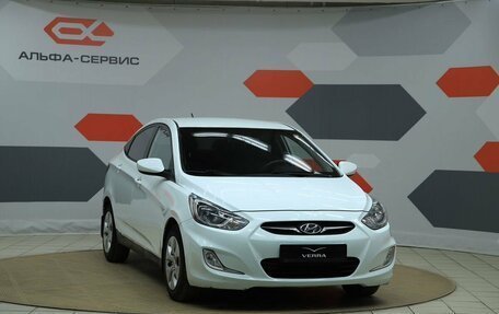 Hyundai Solaris II рестайлинг, 2011 год, 590 000 рублей, 3 фотография