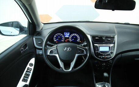 Hyundai Solaris II рестайлинг, 2011 год, 590 000 рублей, 13 фотография