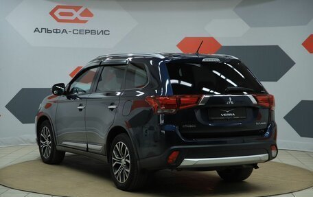 Mitsubishi Outlander III рестайлинг 3, 2016 год, 2 090 000 рублей, 7 фотография